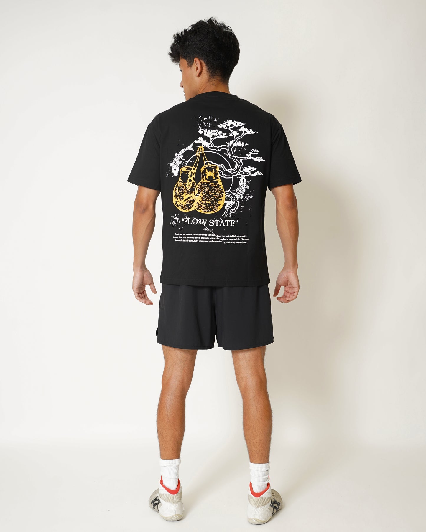 「Flow State」ブラックTシャツ